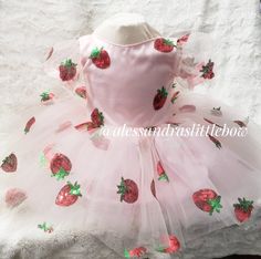 Vintage Strawberry Dress, Girls strawberry dress, strawberry shortcake birthday dress, strawberry baby dress, strawberry shortcake outfit, strawberry cake smash Baby Strawberry Dress, Strawberry Cake Smash, Strawberry Clothes, Strawberry Shortcake Dress, Strawberry Shortcake Outfits, Strawberry Fabric, Strawberry Outfit, Strawberry Shortcake Birthday, Strawberry Theme