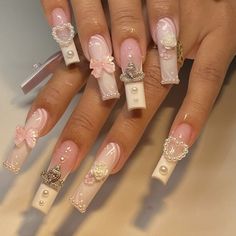 Uñas Aesthetic, Aesthetic Glitter, Fake Nails White, Ballet Nails, Nagel Tips, Manicure Tips, Coffin Press On Nails, Fake Nail, Pink Acrylic Nails