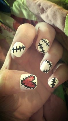 Voodoo nails. Stitched nail. Nails with stitches. Voodoo doll costume. Black White and red nails. Halloween nails Stitches Nails, Voodoo Doll Nails, Voodoo Doll Nails Design, Make Voodoo Doll, Voodoo Doll Couple Costume, Voodoo Doll Face Makeup, Vodoo Doll Costume, Voodoo Doll Costume