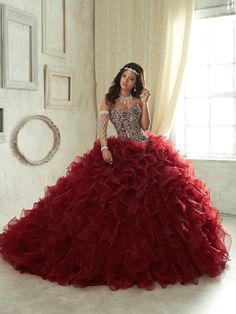 Make unforgettable memories in a House of Wu Quinceanera Dress Style Number 26833 during your Sweet 15 party or any formal event. The ball gown features a full, ruffled organza skirt with small rhines #quinceaneradresses Quinceanera Dresses Strapless, Burgundy Quinceanera Dresses, White Ball Gown, Quinceanera Collection, Quinceñera Dresses, Pretty Quinceanera Dresses, Quince Dress, Dresses Quinceanera, Quinceanera Dress