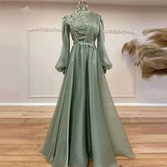 Formal Evening Dresses Long, Fashion Unique, فستان سهرة, Green Prom Dress, Women Formals, Beauty Inside, High Neck Long Sleeve, Family Wedding, Hijab Dress