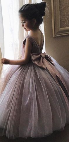 Princess ball gown for kids. Mauve Flower Girl Dresses with Bow on the Back, Baby Flower Girl Dresses, Cheap Flower Girl Dresses, Toddler Flower Girl Dresses, Lace Flower Girl Dresses，  Dress for little girl, dress for kids. #flowergirldresses #flowergirl #weddingideas Backless Ball Gown, Dresses With Bow, Cheap Flower Girl Dresses, Cheap Flowers, Tulle Flowers, Flower Girl Dresses Tulle, Baby Dresses