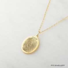 "GREAT NEWS: - EU shoppers can now enjoy the low shipping fee starting from 6 USD (or £5). ꙰ ---  ACTUAL FINGERPRINT NECKLACE (OVAL PENDANT) --- ꙰ The pendant of this necklace can be engraved with an actual fingerprint, and actual handwriting, signature, or a personalised message in your chosen font. * Material: Sterling Silver 925 * Colour: Silver, 18K Gold Filled, or 18K Rose Gold Filled * Finish: semi-polished * Engraving is made plain by default (recommended). Engraving can be painted black upon request. * Pendant shape: oval * Pendant size: 15 mm x 20 mm * Extra charge applies if you choose chain length over 22\". * If there is only fingerprint and no writing, the fingerprint will cover the whole pendant unless you request to have some space between fingerprint and the edge of pendant Oval Etched Necklace For Anniversary, Personalized Oval Necklaces For Memorials, Personalized Oval Necklace For Memorial, Personalized Oval Necklace For Memorials, Handwriting Signature, Remembrance Necklaces, Fingerprint Necklace, Handwriting Necklace, Heaven Quotes