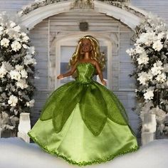 Sleeveless Green Ball Gown For Party, Sleeveless Green Ball Gown For Wedding, Princess Style Sleeveless Gown For Dress-up, Sleeveless Princess Gown For Dress-up, Sleeveless Green Gown With Ruffles, Green Fairy Style Party Dresses, Princess Style Sleeveless Ball Gown, Green Princess Party Ball Gown, Green Sleeveless Fancy Dress