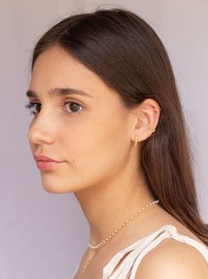 Trendy Single Pearl Earring For Everyday, Modern Pearl Earrings With Ear Wire For Everyday, Everyday Huggie Pearl Earrings, Modern White Huggie Earrings For Everyday, Modern Single Pearl Earring For Everyday, Modern Pearl Earrings For Everyday, Modern Hypoallergenic Pearl Earrings For Everyday, Modern Huggie Ear Cuff For Everyday Wear, Elegant Small Hoop Ear Cuff With Ear Wire