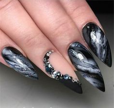 Cool stiletto nails; black stiletto nails; acrylic nails, Bold stiletto nails; Types Of Fake Nails, Stiletto Nails Short, Black Stiletto Nails, Unghie Sfumate, Beautiful Nail Designs, Luxury Nails