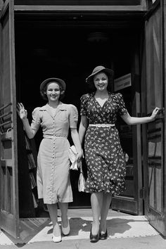 1940 Fashion Women, Ww2 Fashion, Fashion 1940s Style, 40s Outfits