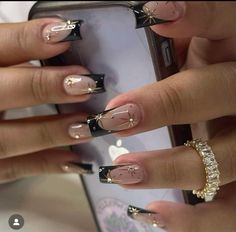 Gold Square Nail Designs, Nail Designs For Prom Black, Black Ethereal Nails, Como De Garcon Nails, Cute Acrylic Nails 2024, Black Design Acrylics, Nails With Black Outfit, Nail Ideas For Black Prom Dress, Spring Tapered Square Nails