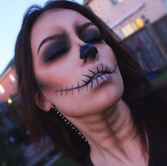 Creative Costume Ideas, Halloween Skeleton Makeup, Pop Culture Moments, Creative Costume