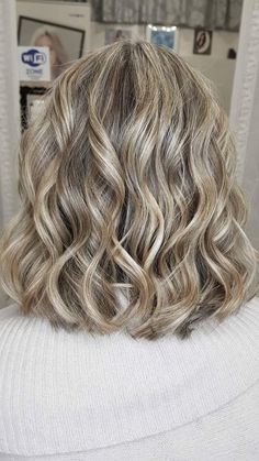 Ombre Hair Color For Brunettes, Grey Blonde Hair, Grey Hair Transformation, Ash Blonde Hair Colour, Hair Extensions For Short Hair, Cool Blonde Hair, Blonde Curly Hair, Colored Curly Hair