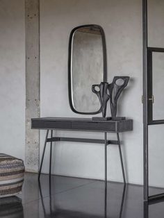 Industrial Black Wood and Metal Console Table – Sleek Minimalist Design -  Decor interiors Bedside Stool Table, Metal Console Table, Outdoor Side Tables, Outdoor Mirror, Outdoor Furniture Covers, Grey Stain, Chandelier Floor Lamp, Wood Console Table, Arm Chairs Living Room