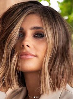 Brunette Hair With Highlights, Summer Haircuts, Short Hair Balayage, Shoulder Length Hair, Hair Today, Great Hair, Length Hair