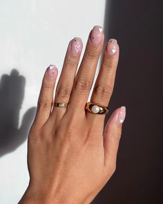 Clean girl nails are trending here are 15 minimalist manicures to try now Vogue France Chrome Designs, Nails Chrome, Girl Nails, Nude Nail Designs, Easy Nails, Basic Nails, Nails Almond, Homecoming Nails, Beautiful Nail Designs