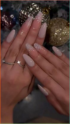 White almond shaped 💅 | perfect for Christmas☃️🎄/winter 🌬️❄️| Christmas party nails. Snowflake Nails, New Year's Nails, Christmas Nail, Classy Nails