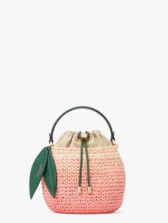 Bags Knitted, Purse Inspiration, Backpack Diy, Diy Purses, Accessories Matching, Material Gworl, Guava Juice, Trendy Purses, Yarn Craft