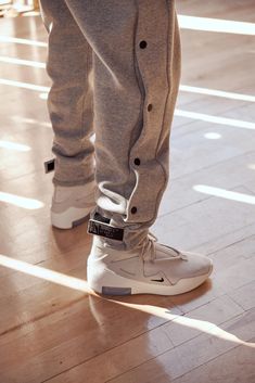 Nike Air Fear Of God, Jerry Lorenzo, F Men, Casual Summer Outfits For Women, Best Shoes For Men, Best Running Shoes, Mens Pants Fashion, Fear Of God, Sporty Outfits