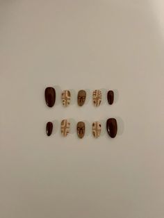 November Thanksgiving, Thanksgiving Nail, Thanksgiving Diy, Thanksgiving Nails, Autumn Day, Almond Nails, Winter Nails, Simple Nails, Short Nails