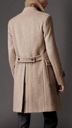 Dress Coat Outfit, Polo Coat, Big Men Fashion, Burberry Coat, Burberry Trench Coat, Coat Outfit, Perfect Coat, Mens Casual Dress Outfits, Wide Leg Dress Pants