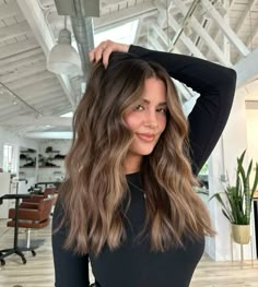 Lighter Dark Hair, Womens Hair Colour Ideas, Indian Girl Balayage, French Balayage Brunettes, Level 6 Balayage, Honey Balayage On Dark Hair, Latte Brunette, Dark Hair Ideas, Dye Hair Ideas