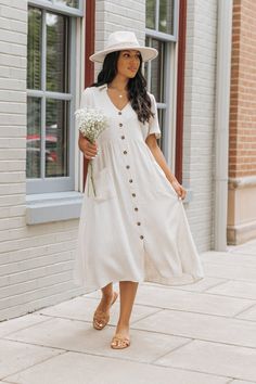 Oatmeal Button Down Linen Midi Dress Affordable Chic Dresses With Buttons, Cheap Midi Dress With Buttons For Day Out, Cheap Midi Dresses With Buttons, Casual Cheap Midi Dress With Buttons, Comfy Sandals, Elegance Style, Linen Midi Dress, Everyday Outfit, Everyday Outfits