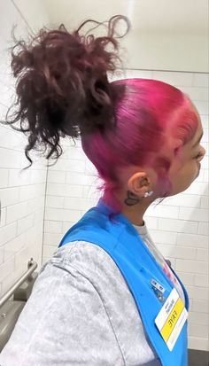 Dyed Roots On Black Hair, Skunk Dye, Purple Natural Hair, Hair Stripes, Pink And Black Hair, Natural Hair Bun Styles, Mixed Curly Hair, Sleek Ponytail Hairstyles