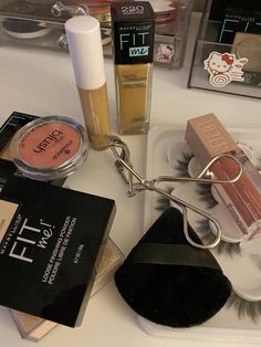 Makeup Bag Aesthetic, Simple Makeup Tips, Smink Inspiration, Makeup Tut, Bag Aesthetic