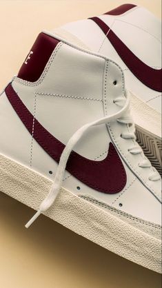 Red Nike Blazer Mid 77, Bleizers Nike, Nike Blazer Colors, Brown Nike Blazers, Nike Blazer Mid '77, Nike Blazers Mid 77's, Red Nike Blazers, Nike Blazer Mid 77 Red, Nike Blazers 77