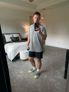 Rocking amazon activewear and the new Canary Travis Scott Jordan 1 Lows. Follow me to find the good Amazon products for Men. Amazon Activewear, Travis Scott Jordan 1, Jordan 1 Lows, Best Amazon Products, Men's Health Fitness, Amazon Products, Gym Fit, Best Amazon, Workout Outfit