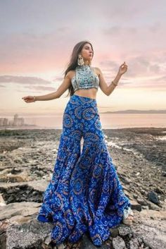 #ethnicfashion #traditionalwear #indianwear #indowestern #indian #india #usafashion #usa #paris #2023fashion #outfit #outfitinspo #outfitideas #trendy #trend #jeans #pullover #ethnic Sharara Designs, Sangeet Outfit, Mehendi Outfits, Bandhani Dress, Indian Outfits Lehenga, Salwar Designs, Casual Indian Fashion