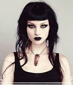 Severed Finger, Hair Cut Ideas, Gothic Hairstyles, Goth Hair, Alternative Makeup, Goth Beauty, Dark Makeup, Gothic Beauty, Hair Reference