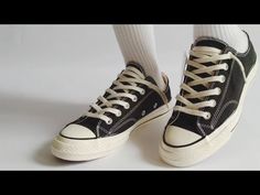 How To Lace Converse Low (: Best Way :) - YouTube How To Tie A Shoe Lace Converse, Styling Converse Low Tops, How To Lace Converse Low Tops, Converse Highcut, Converse Low Cut Outfit, How To Tie Converse, Converse Laces, Converse Low Cut