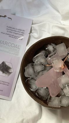 Ice Face Skin Care, Ice Skin Care, Face In Ice, Ice Mask, Ice Face, Simple Workout, Face Mask Aesthetic, Sunday Reset, Face Routine