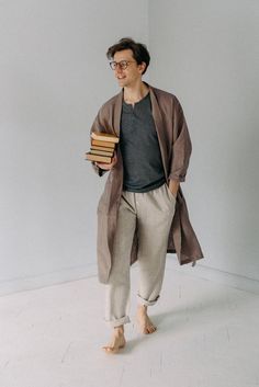 Linen Trousers Men, Kimono Dressing Gown, Linen Robe, Fashion 90s, Grunge Look, Style Japonais, Womens Robes, Linen Trousers, Grunge Style