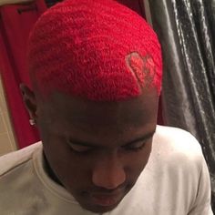 Black Boy Hairstyles, Waves Hairstyle Men, Hair Dye Videos, Boys Colored Hair, Waves Haircut, Curly Hair Fade, Dyed Hair Men, Shaved Hair Designs, Hair Tint