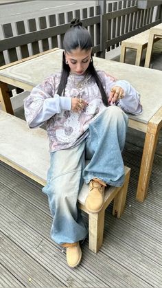 Baggy Clothes Outfit Aesthetic, Wardrobe Build, Modest Streetwear, Aesthetic Ropa, Baggy Outfits, Street Clothing, Streetwear Fits, Streetwear Fashion Women, Cute Everyday Outfits