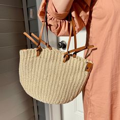 Cotton braided shoulder bags with vegan leather straps removable cotton inner bag with zipper closure tote bags for women and girls. Summer Market, Summer Marketing, Purse For Women, Woven Tote Bag, Saddle Leather, Market Bag, Handbag Shopping, Cotton Bag, Purses And Handbags