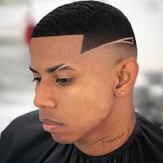 Barber Designs In Hair Women, Shaved Head Line Designs, Beautiful Hairstyles For School, Barber Designs In Hair, Black Barber Haircuts, Barber Freestyle Design, Boys Haircuts With Designs, Short Black Natural Hairstyles, Hair Tattoo Designs