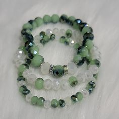 Handmade Stackable Stretch Bracelet Set Of 3 Glass Beads Iridescent Spacer Detail Green Handmade Jewelry, Flat Beaded Bracelets, Glass Bracelet Ideas, Glass Beaded Bracelets Ideas, Glass Beads Bracelet Ideas, Stretch Beaded Bracelets Diy, Pulseras Kandi, Girly Bracelets, Glass Beads Bracelet