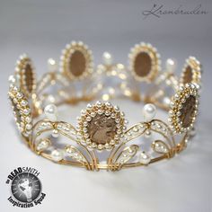 A bridal crown with Beadsmith craft wire Tarnish resistant 18 ga. The same crown, with and without the bronze camées. Czech glass beads and Miyuki 15/0, and the drops are perhaps mother of pearl? Tiaras Jewellery, Beads Crochet, Bead Wire, Hair Adornments, Bow Accessories, Devil Wears Prada