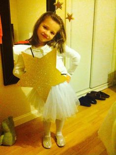 Diy Star Costume, Star Costume Diy, Star Costume For Kids, Nursery Rhyme Costume, Christmas Concert Ideas, Diy Fantasia