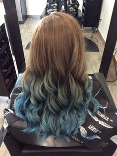 Blue Ends On Blonde Hair, Blue Ends Hair Brown, Blue Balyage, Blue Bayalage Hair, Aqua Blue Hair Highlights, Blonde Hair With Blue Tips, Blonde Hair Fade