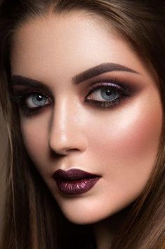 The Full Guide To The Dank 90s Makeup Look For Your Inspiration ★ 1990s Makeup Looks Grunge, Vintage Eye Makeup Looks, 90s Womens Makeup, 90s Club Makeup, 90s Inspired Makeup Looks, 90s Fall Makeup, 90s Rock Makeup, Rocker Makeup Rock Chick, Rock Makeup Rocker Chic