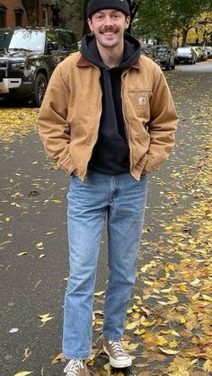 Autumn Style For Men, Pumpkin Patch Men’s Outfit, Fall Outfits Men’s, Carhartt Men’s Outfits, Soft Autumn Mens Outfits, Hunter Jacket Outfit Men, Winter Fits Aesthetic Men, Fall Carhartt Outfit, Late 20s Mens Fashion