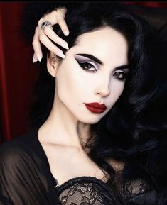 Pin Up Costume, Goth Hair, Dramatic Eyes, Dark Lips, Dark Makeup, Goth Beauty