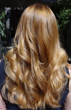 Graham Cracker Hair Color, Brown With Strawberry Blonde Highlights, Light Golden Brown Hair, Honey Hair Color, Balayage Blond, Golden Blonde Hair, Honey Blonde Hair, Honey Hair, Blonde Hair Inspiration