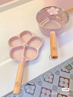 Cute Kitchen Utensils Aesthetic, Cute Tupperware, Cute Furniture, Astuces Diy, Dream Apartment Decor, Aesthetic Kitchen, Kitchen Home Decor, Home Decoration Ideas