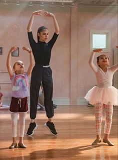 Sofia Carson Dance, Feel The Beat April Outfits, Feel The Beat April, Dance Movie, Dance Film, Sophia Carson, Ballet Teacher, Dance Movies, Dance Dreams