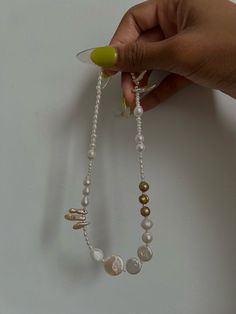 Cool Pearl Necklace, Jewellery 2024 Trends, Bohemian Chic Jewelry, Handmade Pearl Jewelry, Handmade Pearl Necklace, Dope Jewelry Accessories, Accesories Jewelry, Jewelry Photoshoot, Coin Pearls