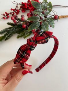 Handmade fabric Alice band with bow detail in a choice of tartan, plain red or set of two which will be one red and one tartan. These make the perfect festive hair accessory. Approx size Width 1.5 cm Length 36cm Bow size 10 x 3cm Fits from around 3 to teen/small adult 😊 Christmas Tree Hair, Festive Hair, Holiday Headbands, Plain Red, Headband Bow, Christmas Headband, Alice Band, Fabric Accessories, Handmade Jewelry Diy