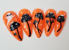 Spooky Mushroom Nails, Halloween Mushroom Nails, Fall Spooky Nails, Horror Nails Acrylic, Orange And Black Nails, October Nails Halloween, Nails Ghost, Black Mushrooms